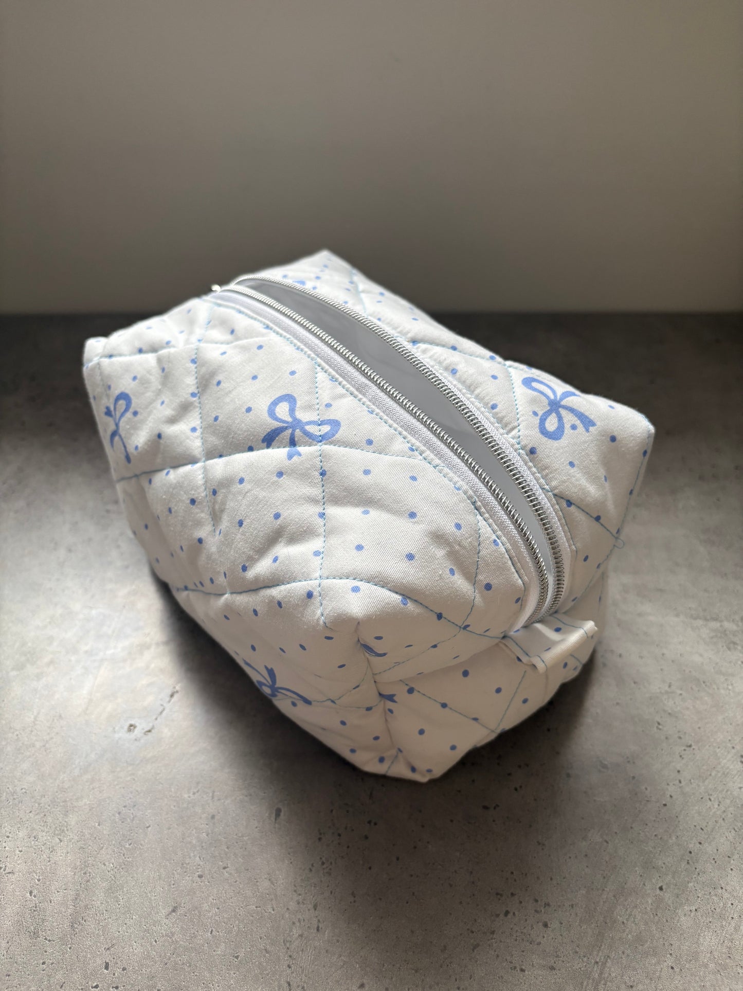 Blue bow Boxy pouch (large)