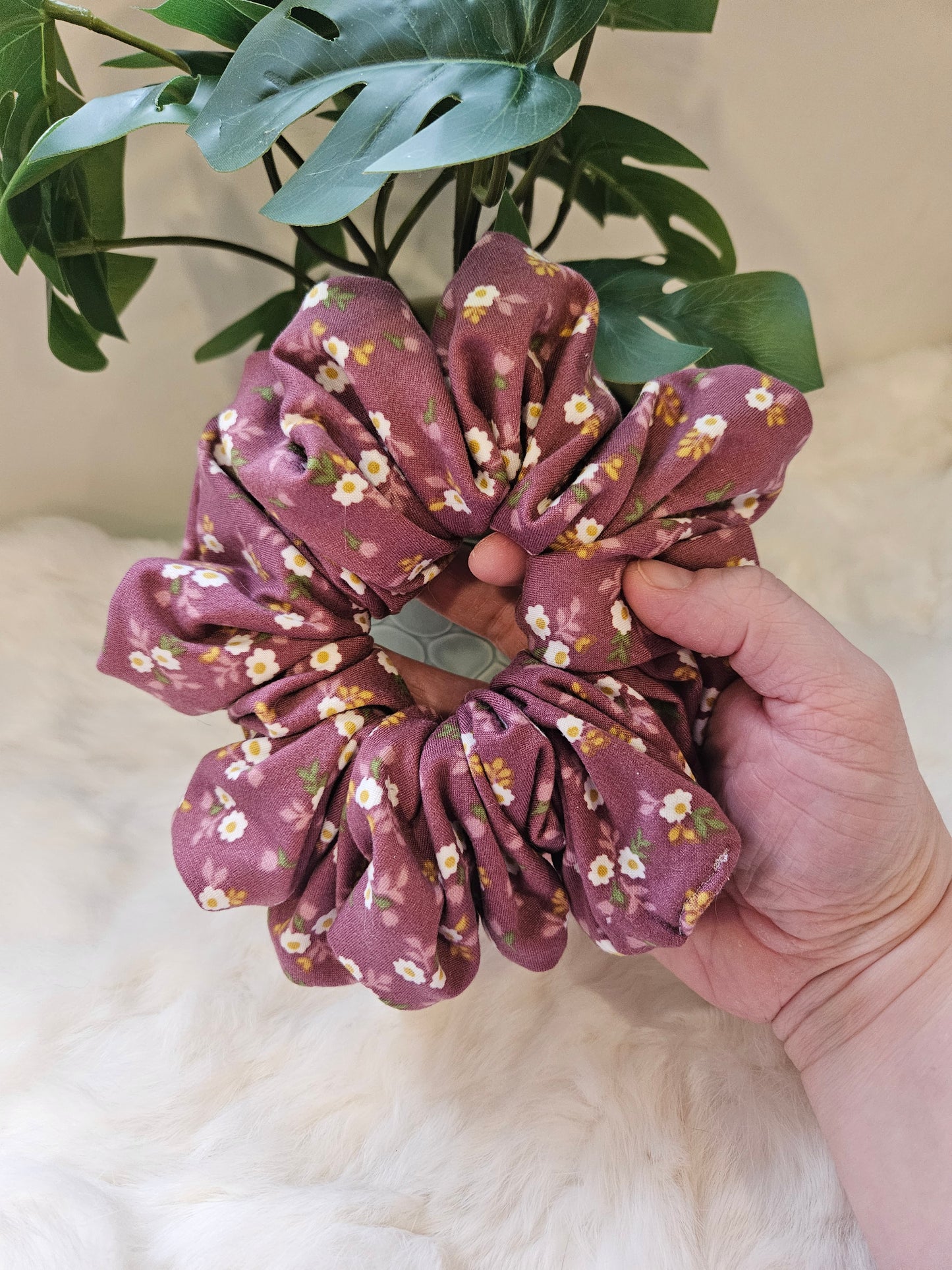 Chelsea XL Knit Scrunchie