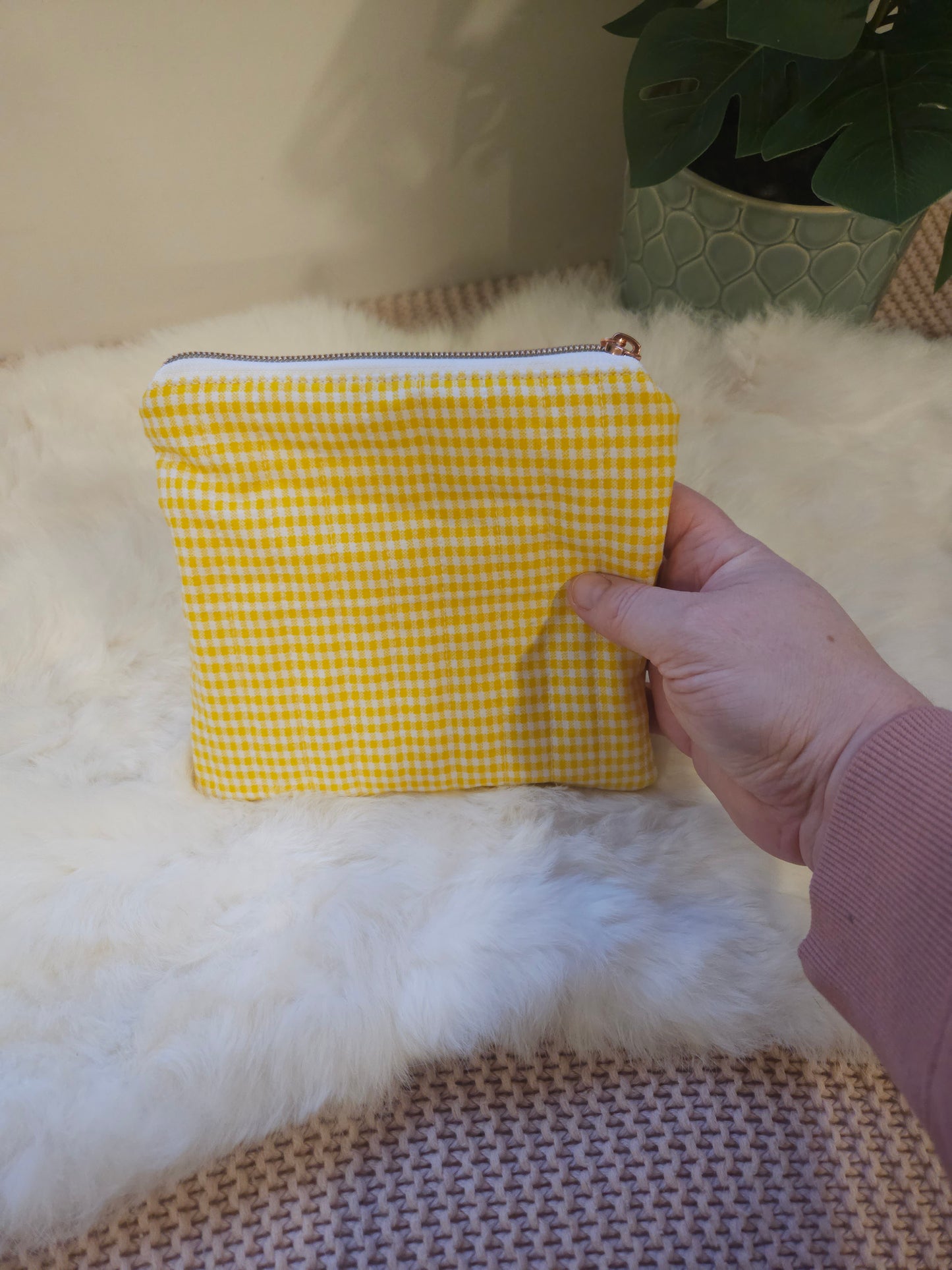 Daisy Zipper Zouch