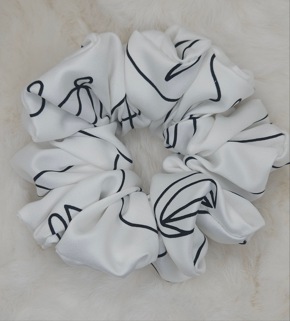 Finesse LG Scrunchie