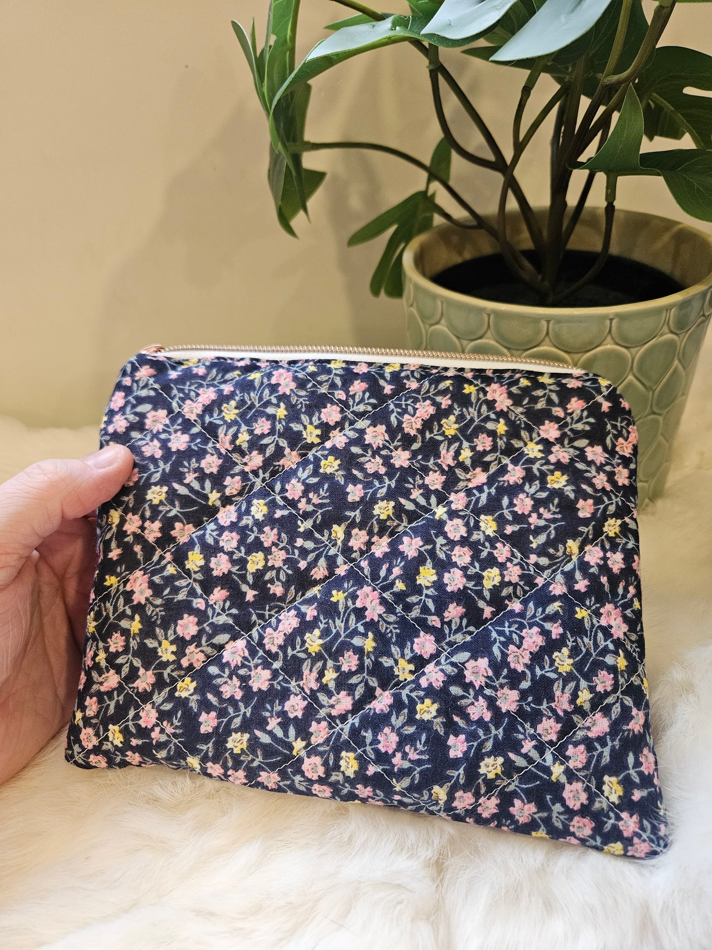 Edith Quilted Zipper Pouch
