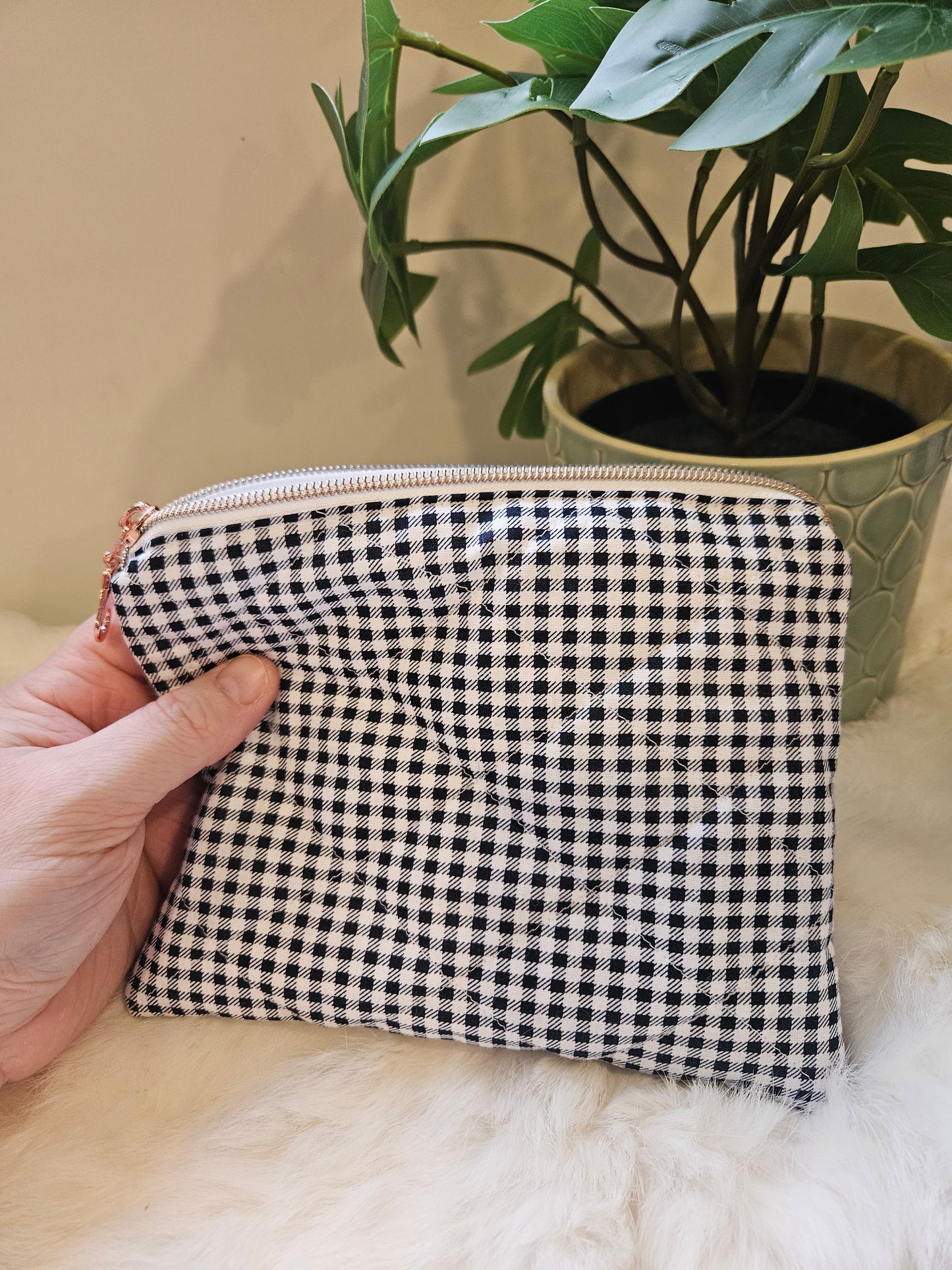 Leah Quilted Zipper Pouch