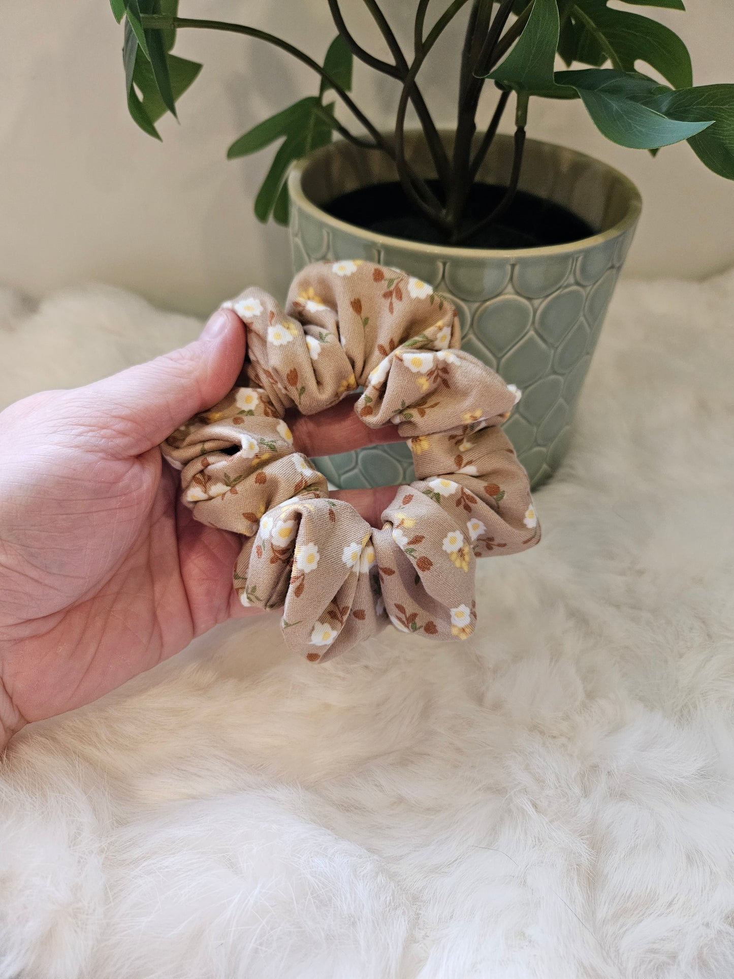 Lauren Mini KnitScrunchie