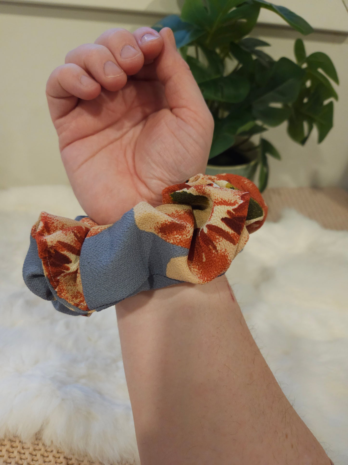 Nina LG Scrunchie