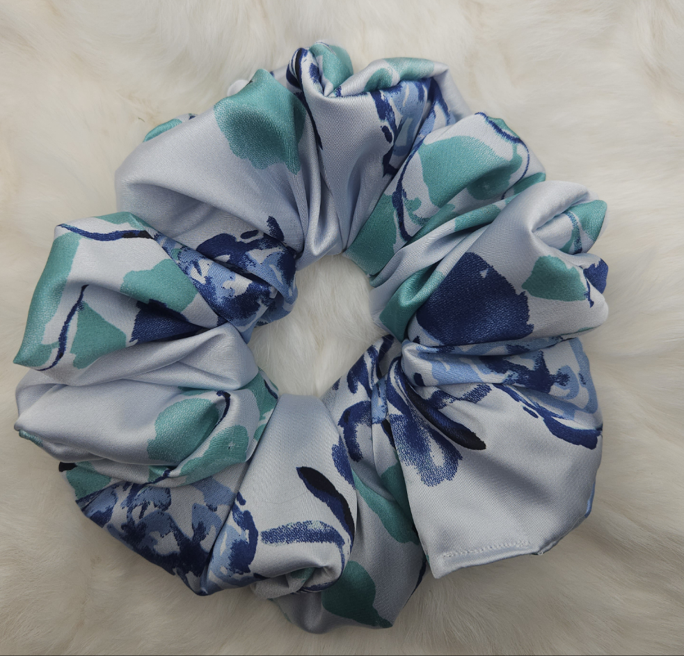 Quinn XL Satin Scrunchie