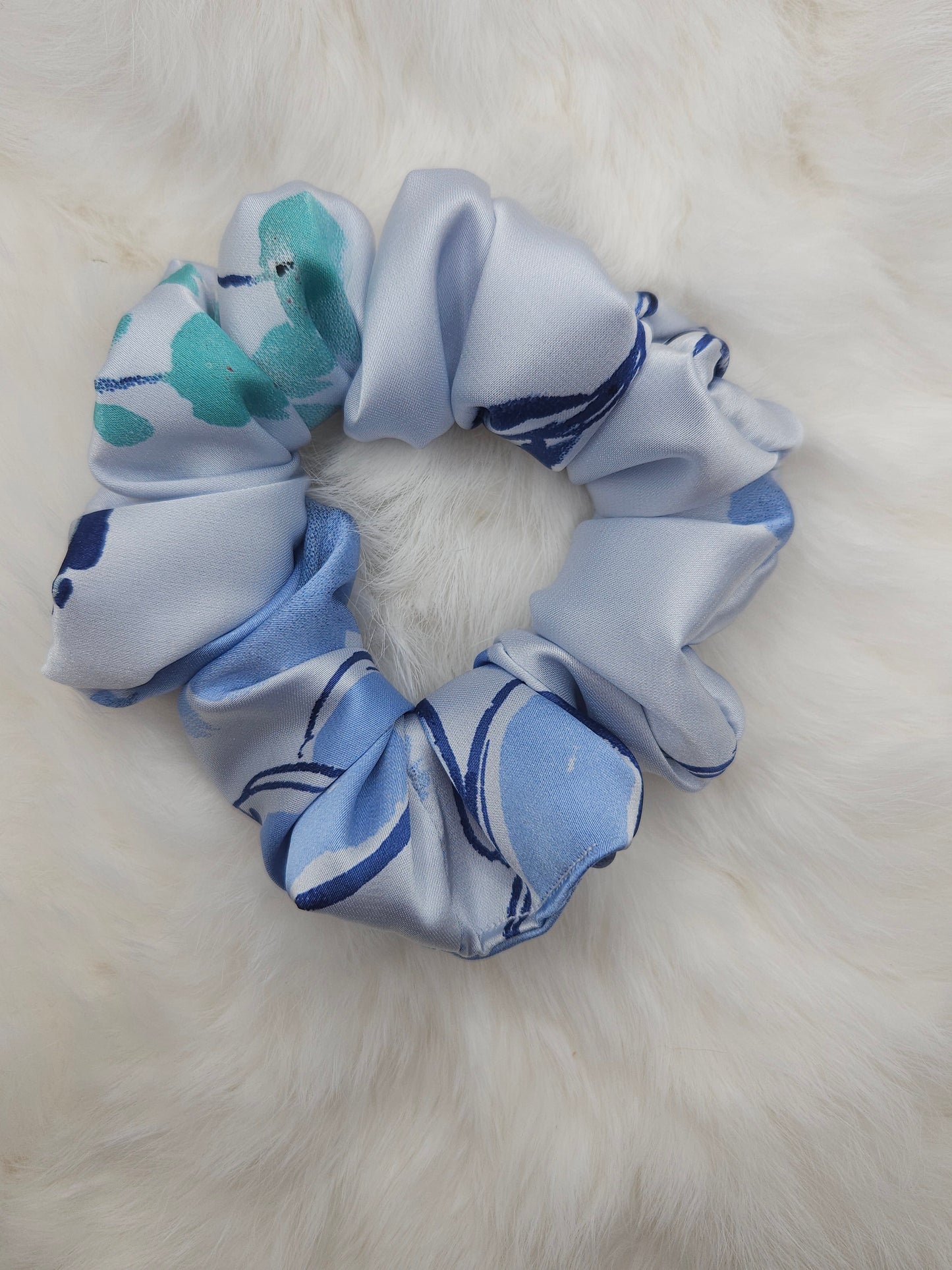 Quinn Mini Satin Scrunchie