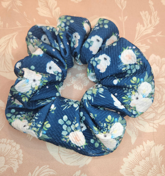 Blake Lg Scrunchie